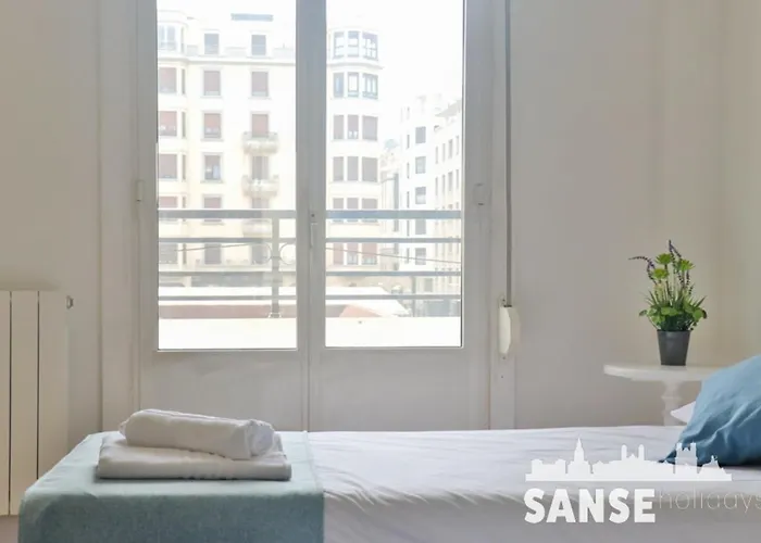 Colon By Sanse Holidays * San Sebastian